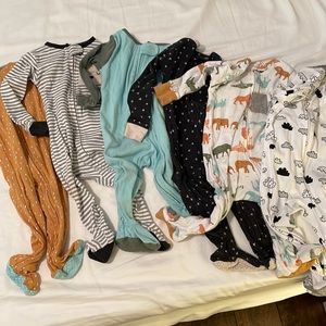 6 pairs cloud island footie pajamas 12m